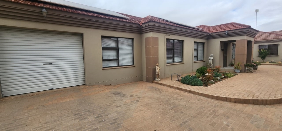 3 Bedroom Property for Sale in Bellvue Northern Cape